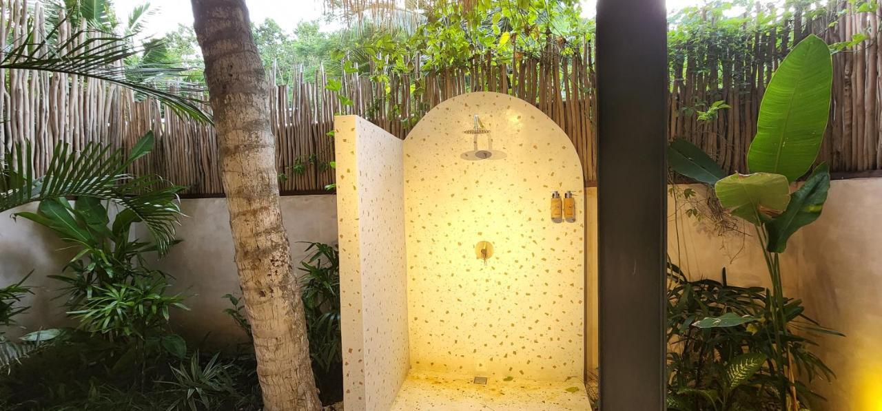 Tiu Oasis Lombok Hotel Kuta  Exterior photo